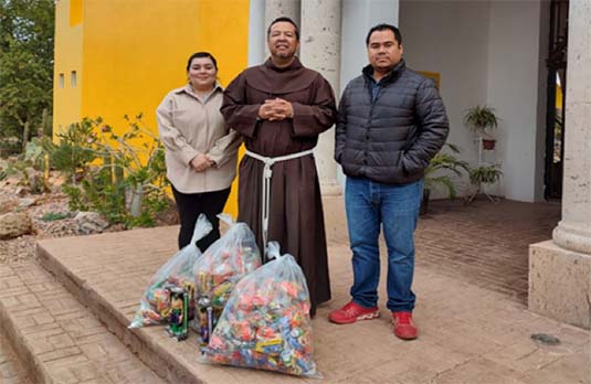 ITSON Guaymas entrega donativo a Seminario Franciscano San Antonio de