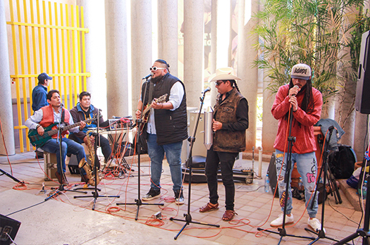 ​Egresados del ITSON comparten su experiencia como cantautores