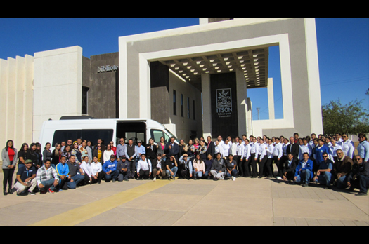 ​Entregan vehículos en Campus Guaymas y Empalme