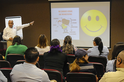 Fortalecen desarrollo personal y profesional de docentes