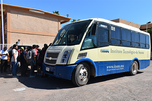 Aniversario del Potro Bus: un año de servicio con la comunidad estudi