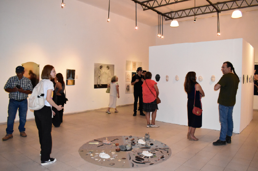 Invitan a visitas guiadas “Retrospectiva 20/20” en Galería de Arte